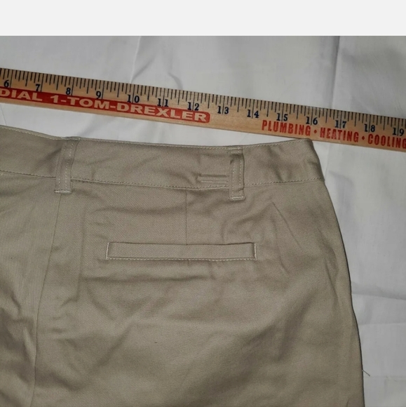 : * New girls George Juniors' School Uniform Bermuda Shorts Warm Beige Size 13 - Picture 6 of 8